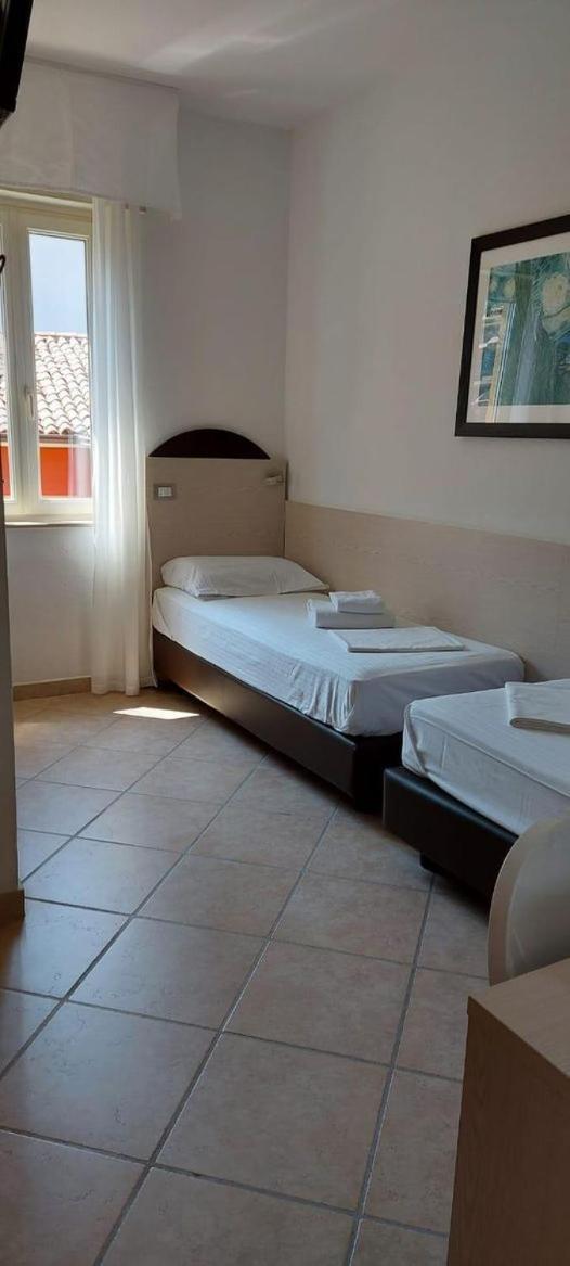 Hotel Sirena Malcesine Exterior photo